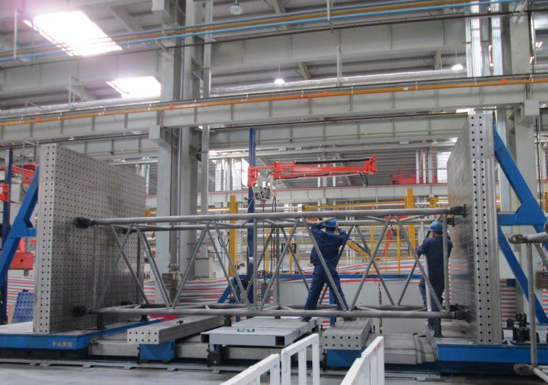 新型三維柔性組合工裝在汽車制造業的應用