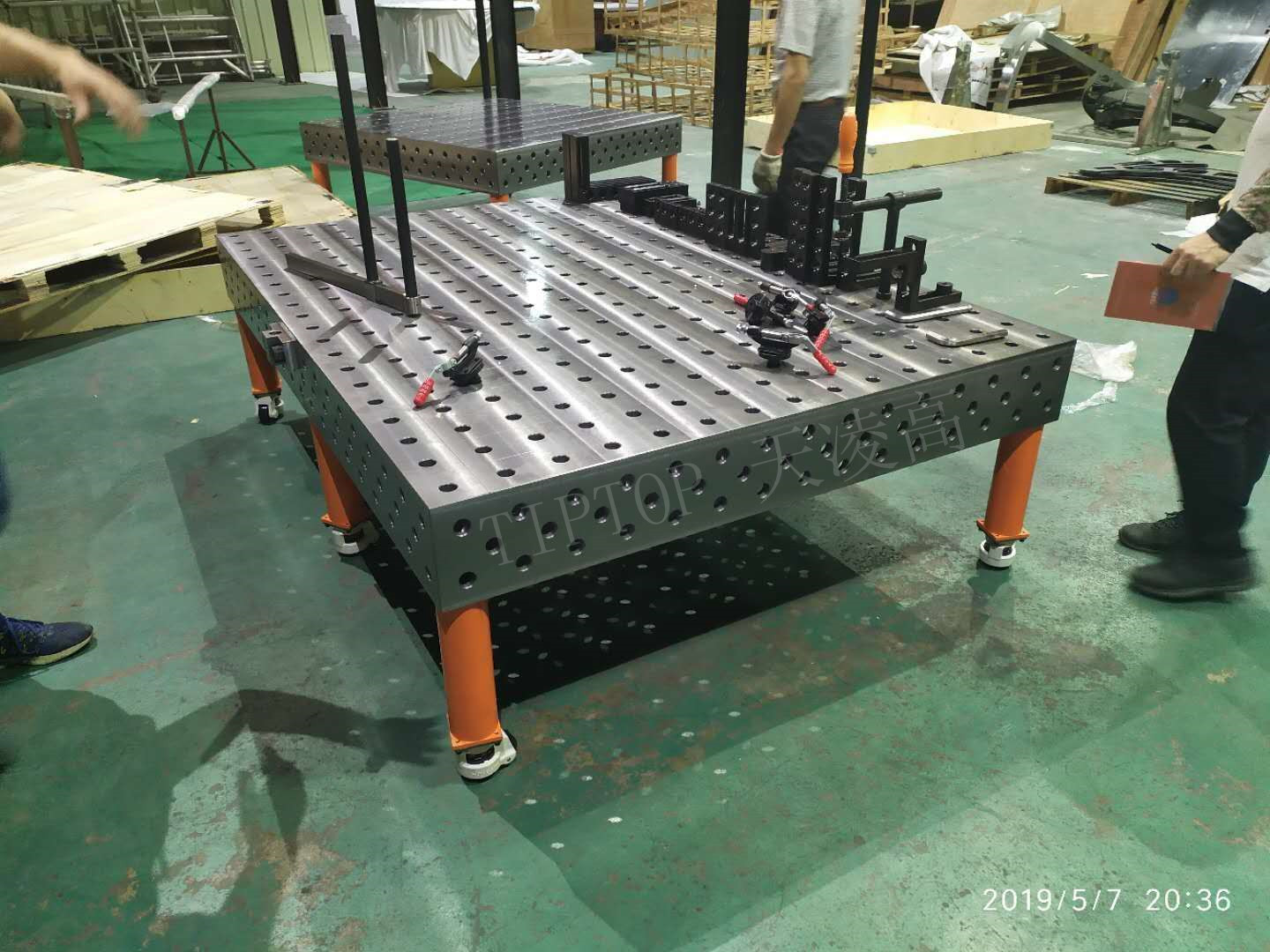 三維柔性焊接平臺(tái)的設(shè)計(jì)原理及特點(diǎn)